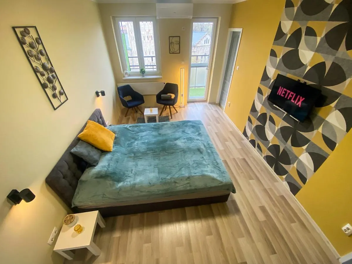 Fresh Smartly Designed Studio Flat & Sunny Balcony Budapest 0*,  Hungary